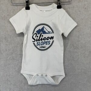 Silicon Slopes Utah Baby Bodysuit Onesie 6-12 Months Cotton Laughing Giraffe